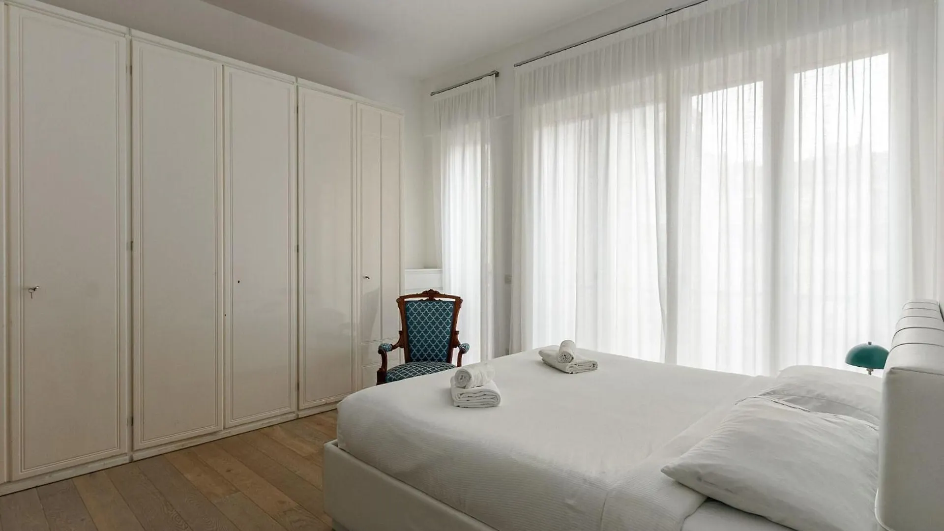 Palazzo Visconti Di Modrone, Two Beautiful City Apartments By Halldis Milan 0*,  Italy