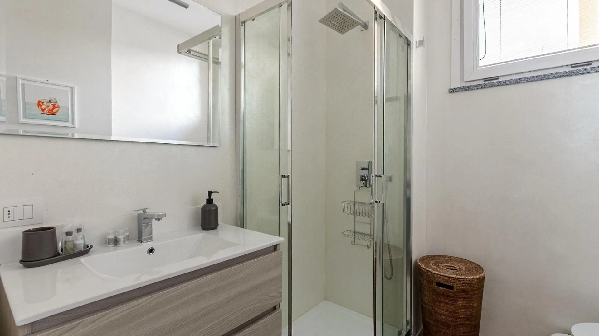 Palazzo Visconti Di Modrone, Two Beautiful City Apartments By Halldis Milan